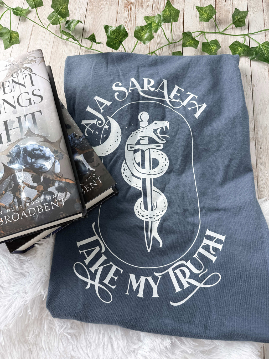 Aja Saraeta Tee
