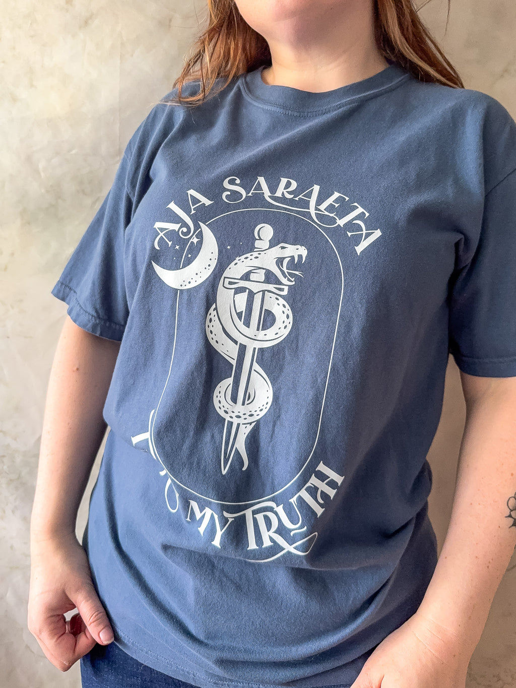 Aja Saraeta Tee [Sample]