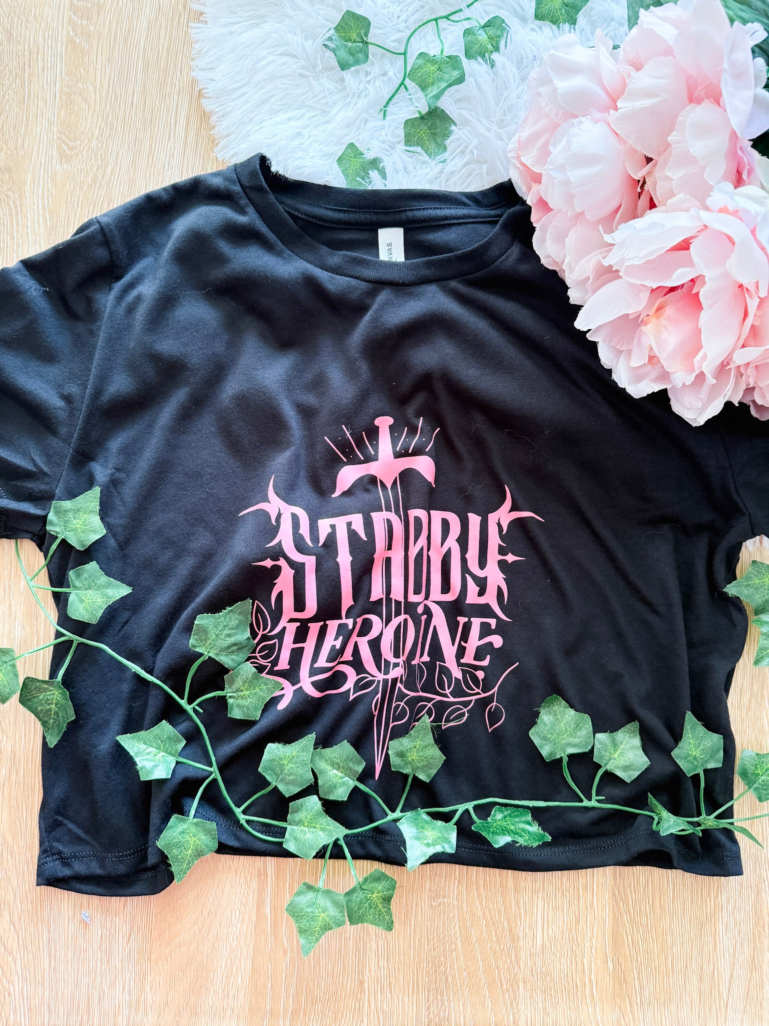 Stabby Heroine Crop Tee