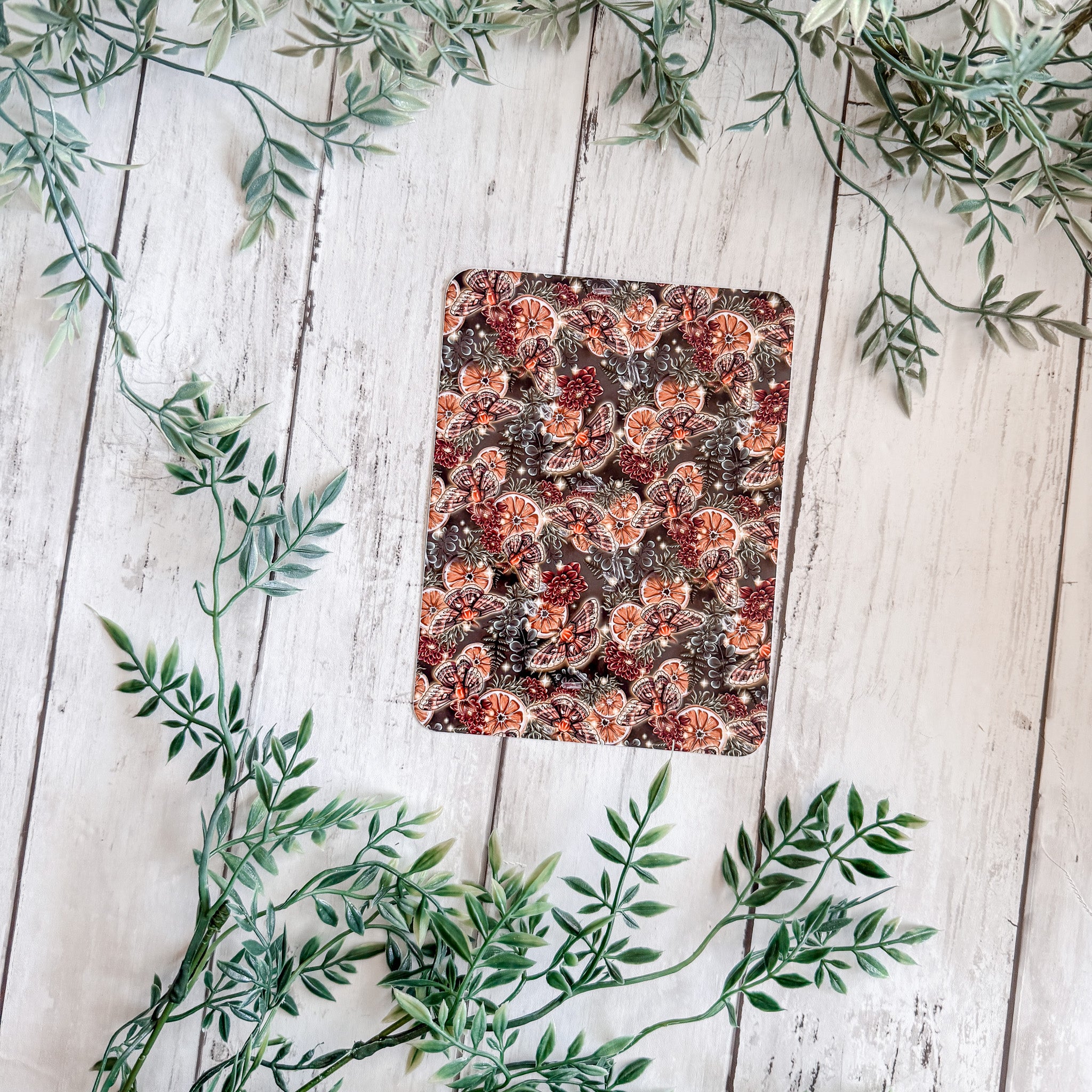 Yule Moth Kindle Insert