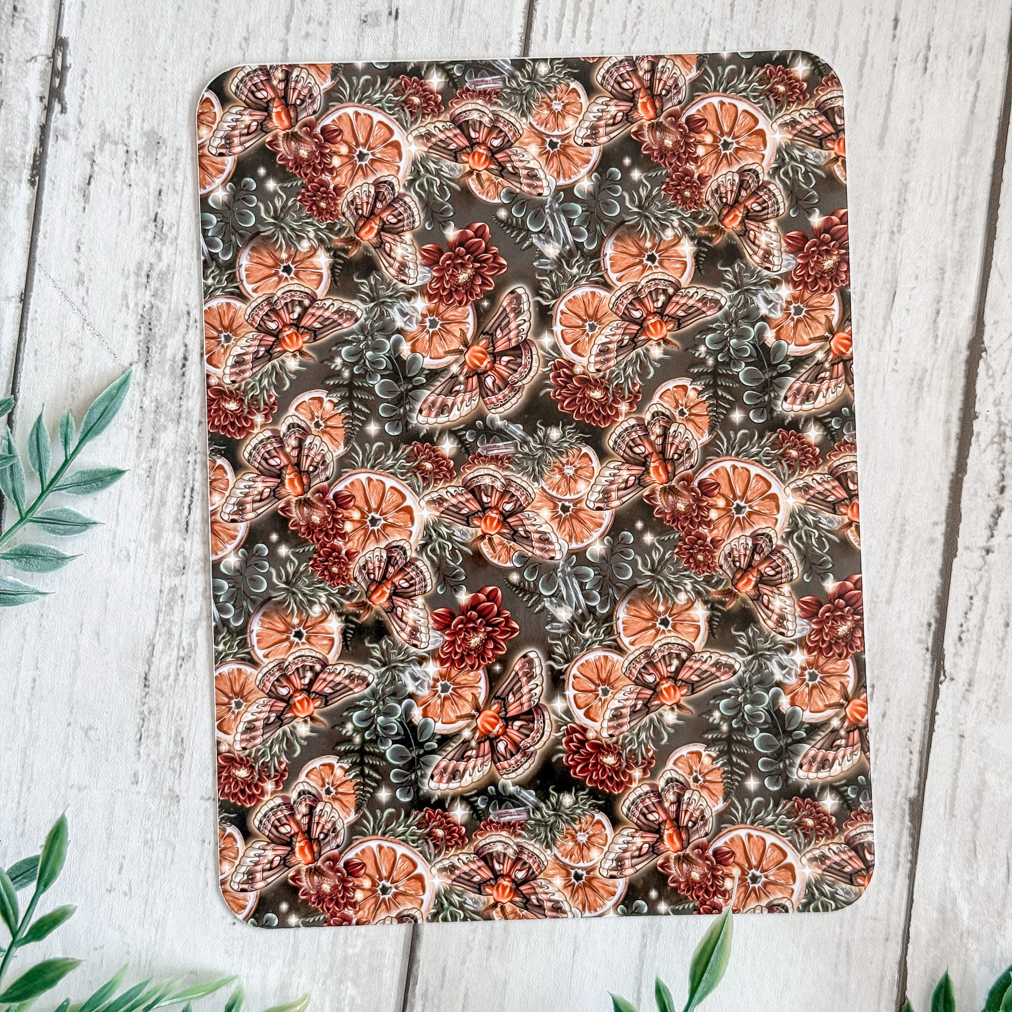 Yule Moth Kindle Insert